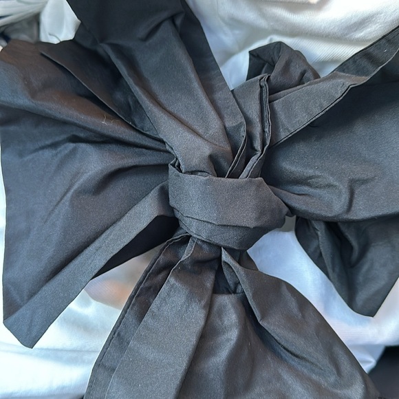 Emporio Armani taffeta bow techno tshirt white black crop $275 - Picture 4 of 6